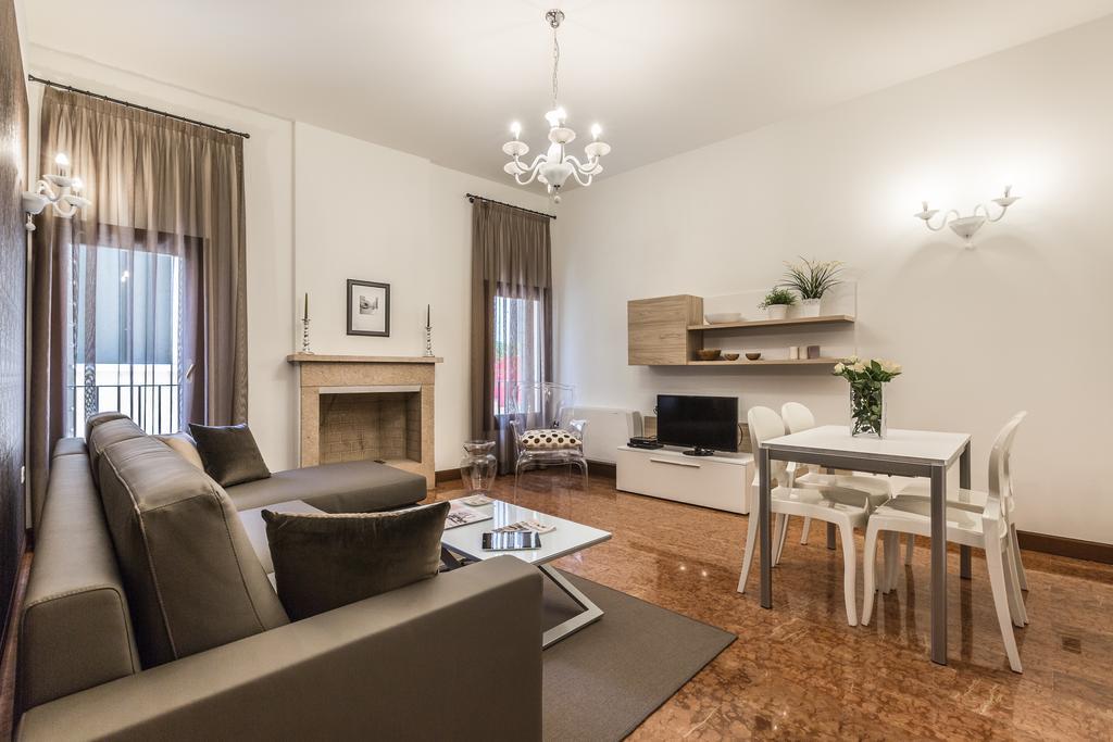 Ca' Del Monastero 3 Collection Apartment For 4 Guests With Lift Венеция Стая снимка